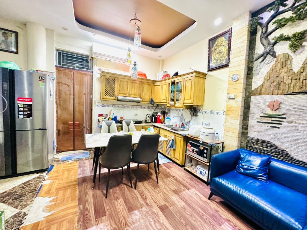 BÁN NHÀ 5 TẦNG PHỐ GIẢI PHÓNG - HOÀNG MAI - 8 TỶ HƠN - SỔ ĐỎ CHÍNH CHỦ - Ảnh chính